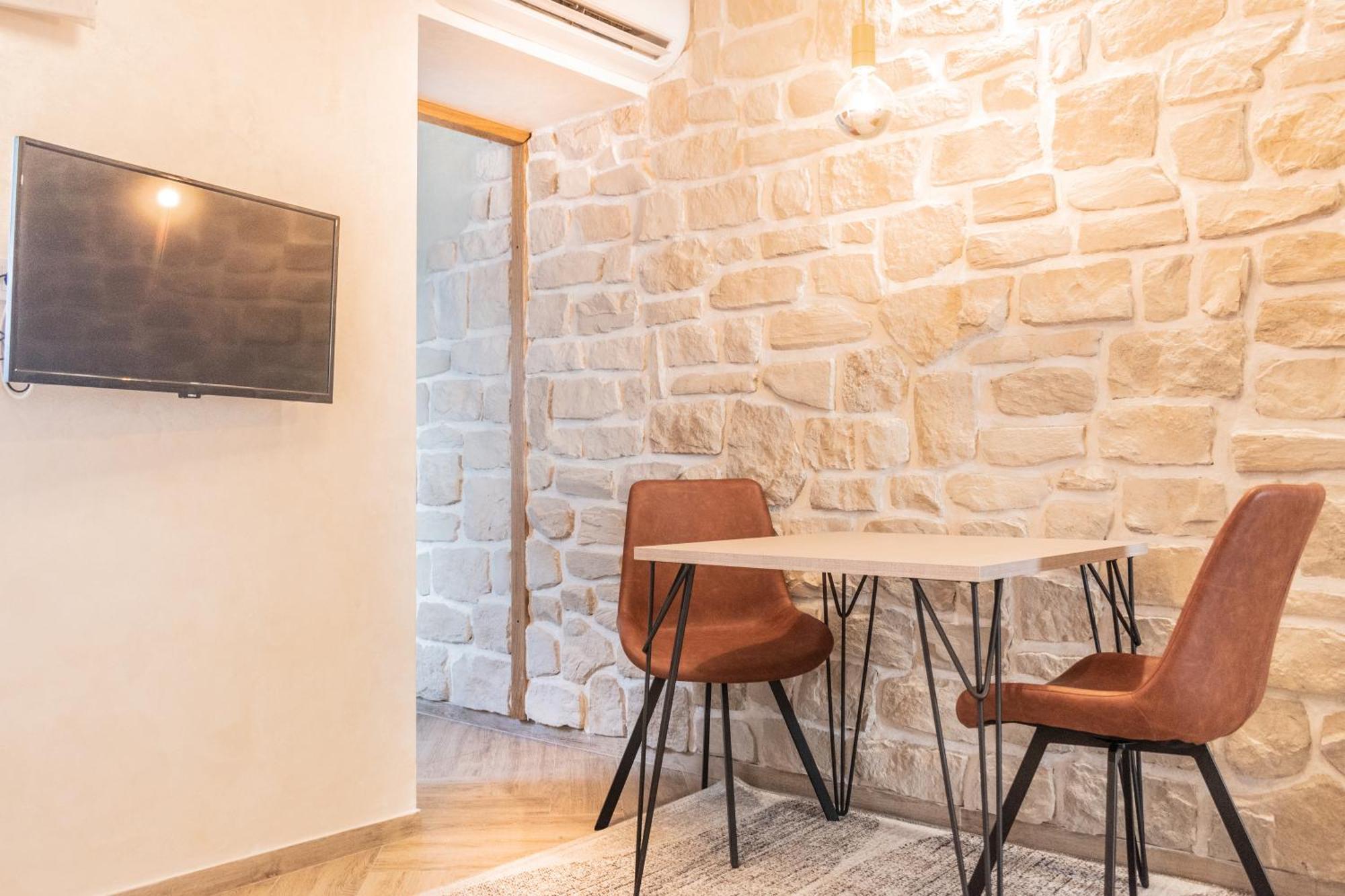 L&B Amphitheater Apartments Pula Exterior foto